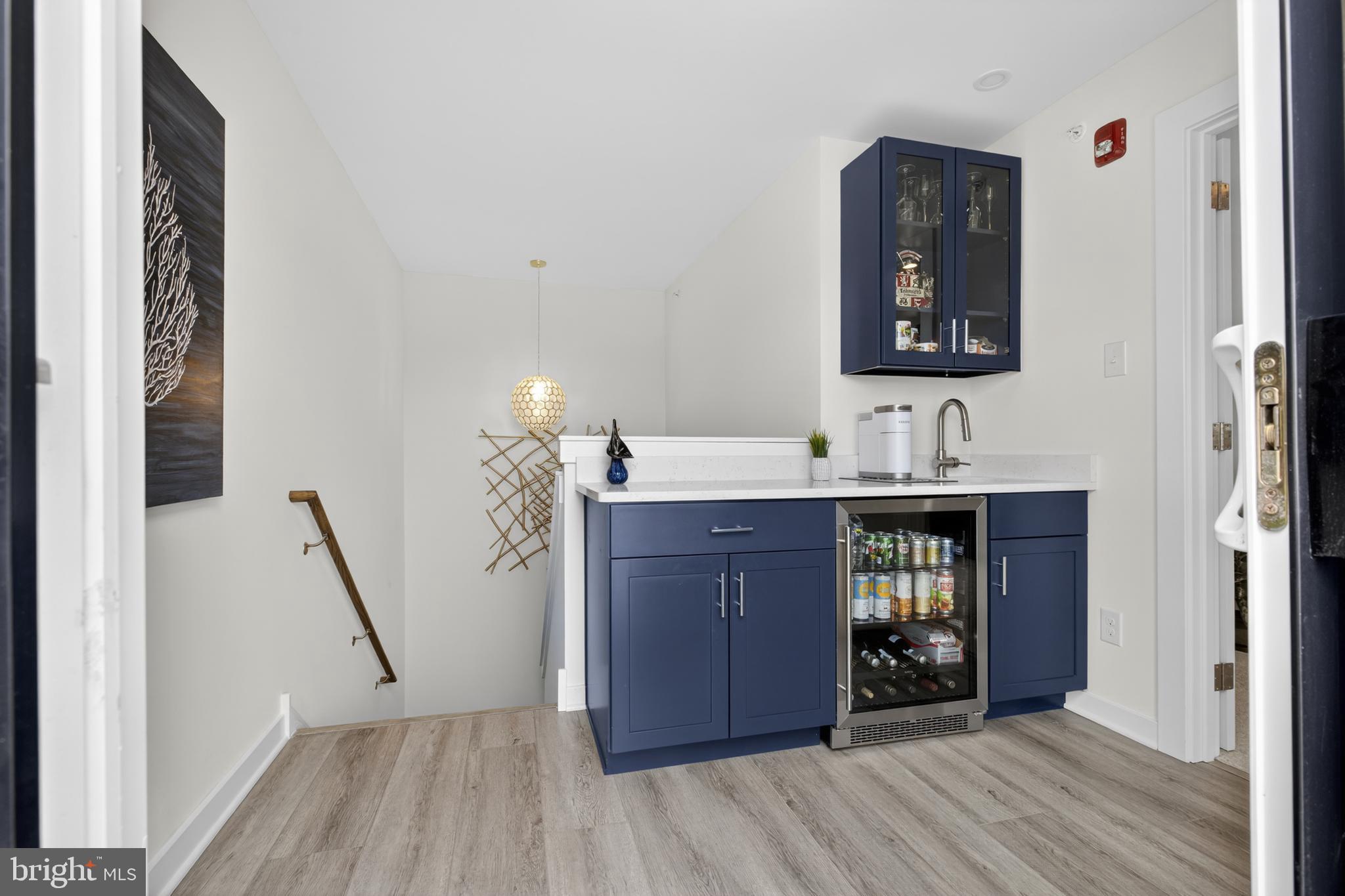 RIVER PLACE - Residential