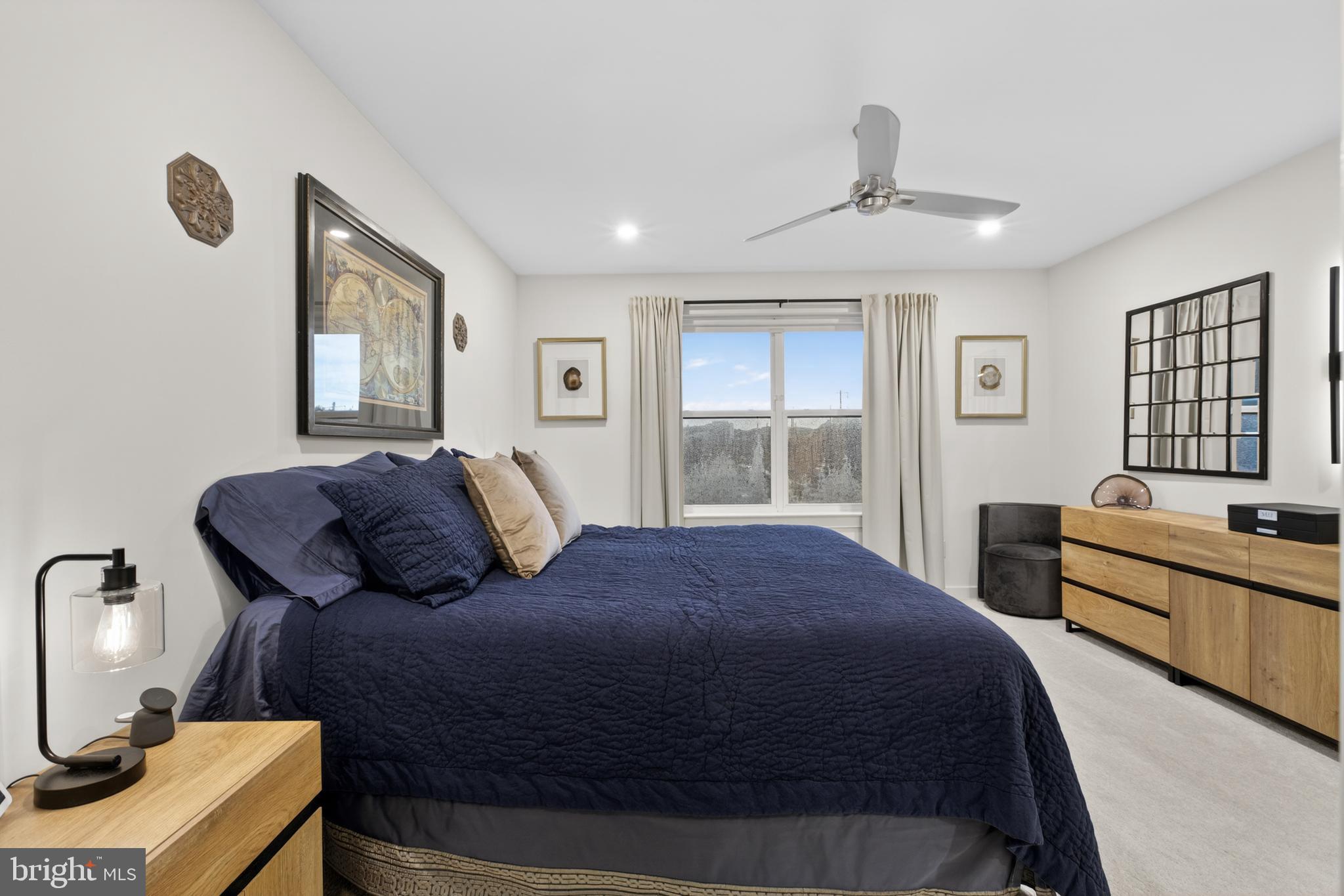 RIVER PLACE - Residential