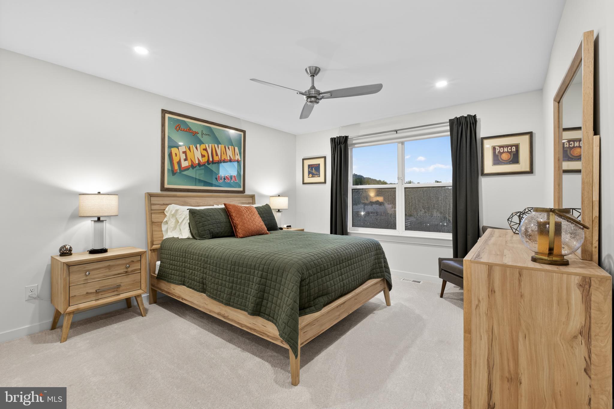 RIVER PLACE - Residential