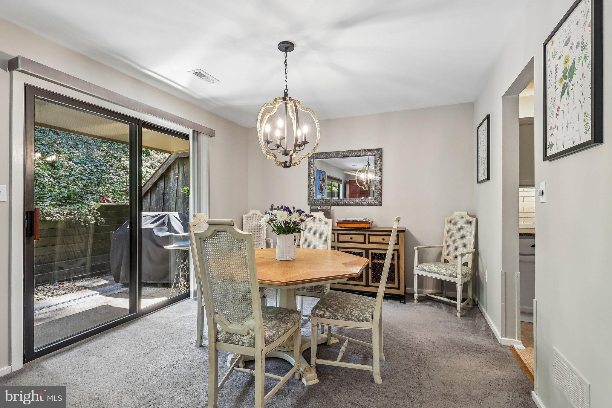 LYNETREE - Residential