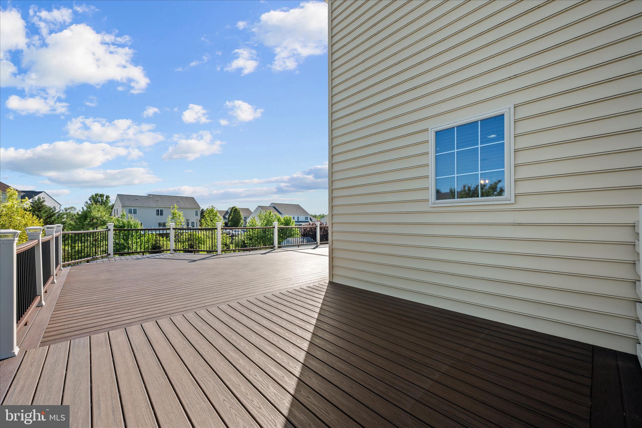 ROYAL OAKS - Residential