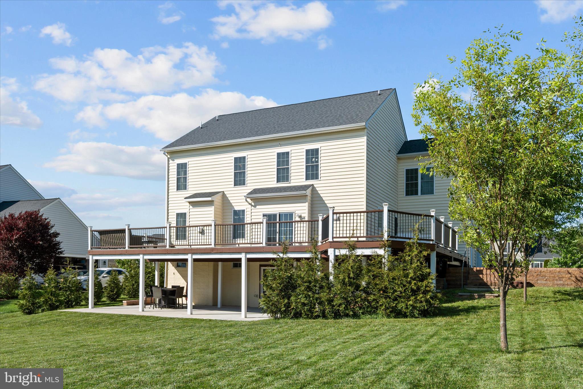 ROYAL OAKS - Residential