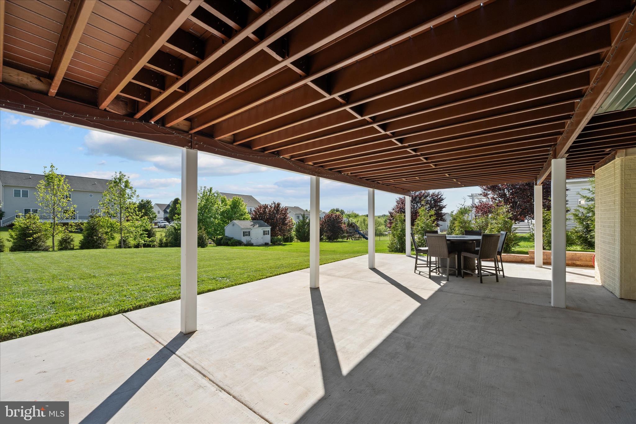 ROYAL OAKS - Residential