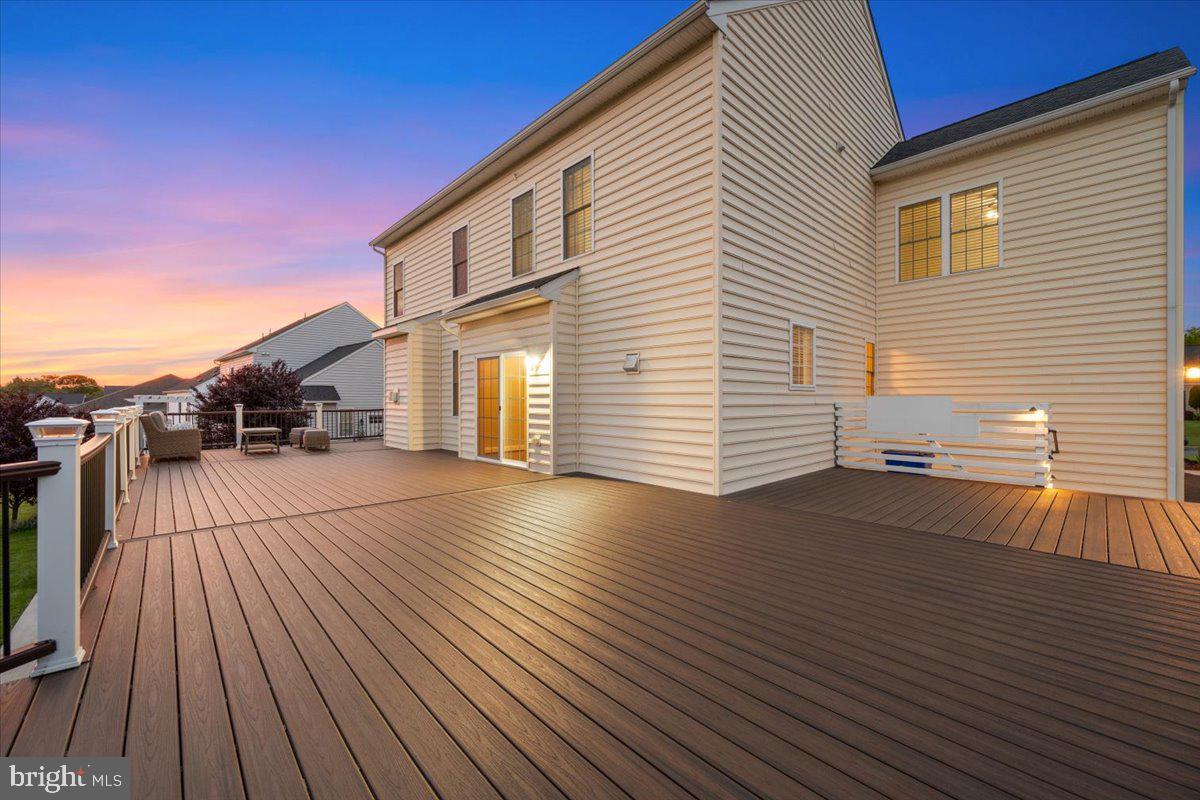 ROYAL OAKS - Residential