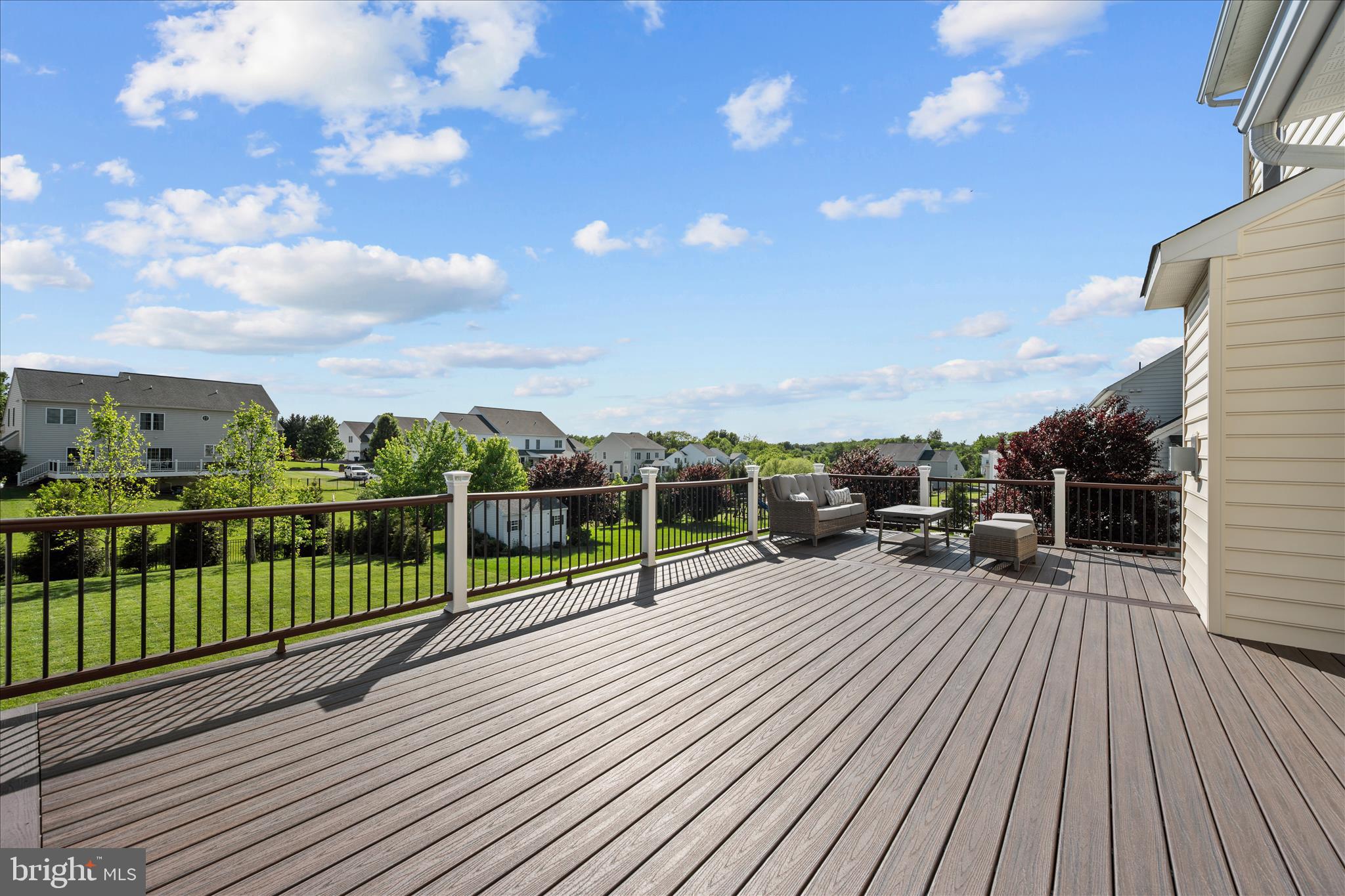 ROYAL OAKS - Residential