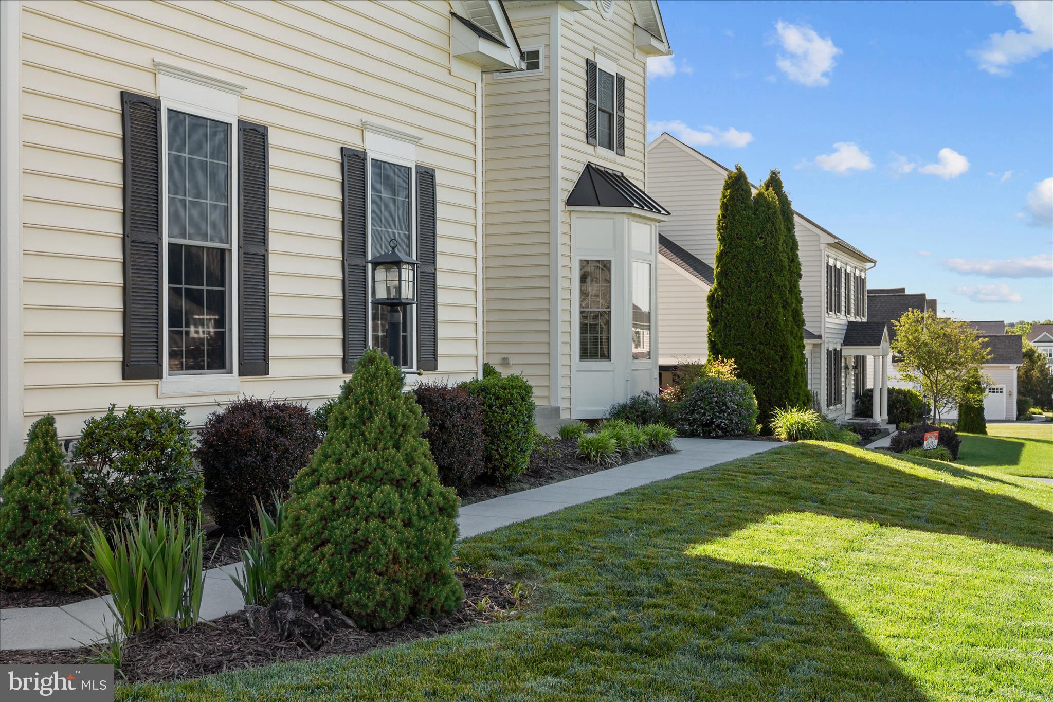 ROYAL OAKS - Residential