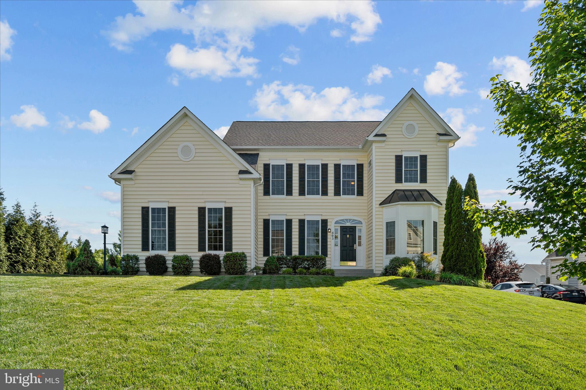 ROYAL OAKS - Residential