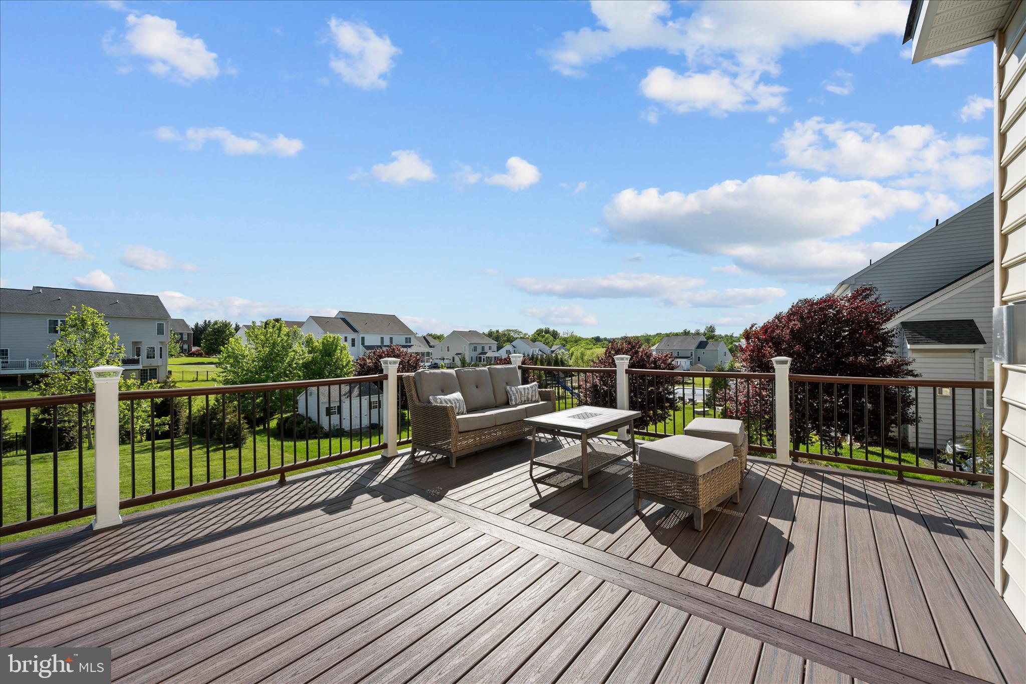 ROYAL OAKS - Residential
