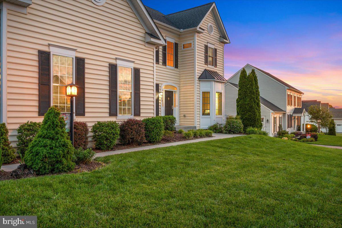 ROYAL OAKS - Residential
