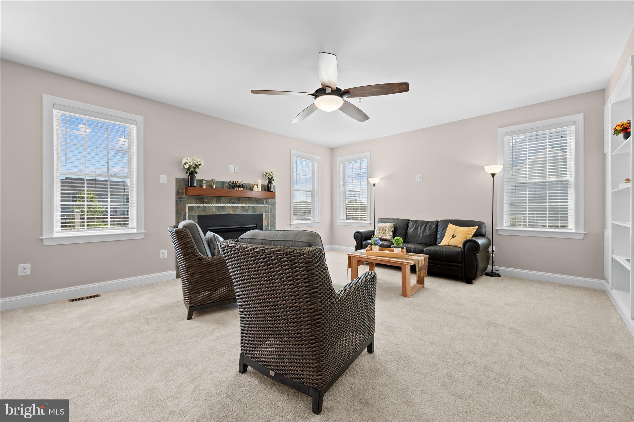 ROYAL OAKS - Residential
