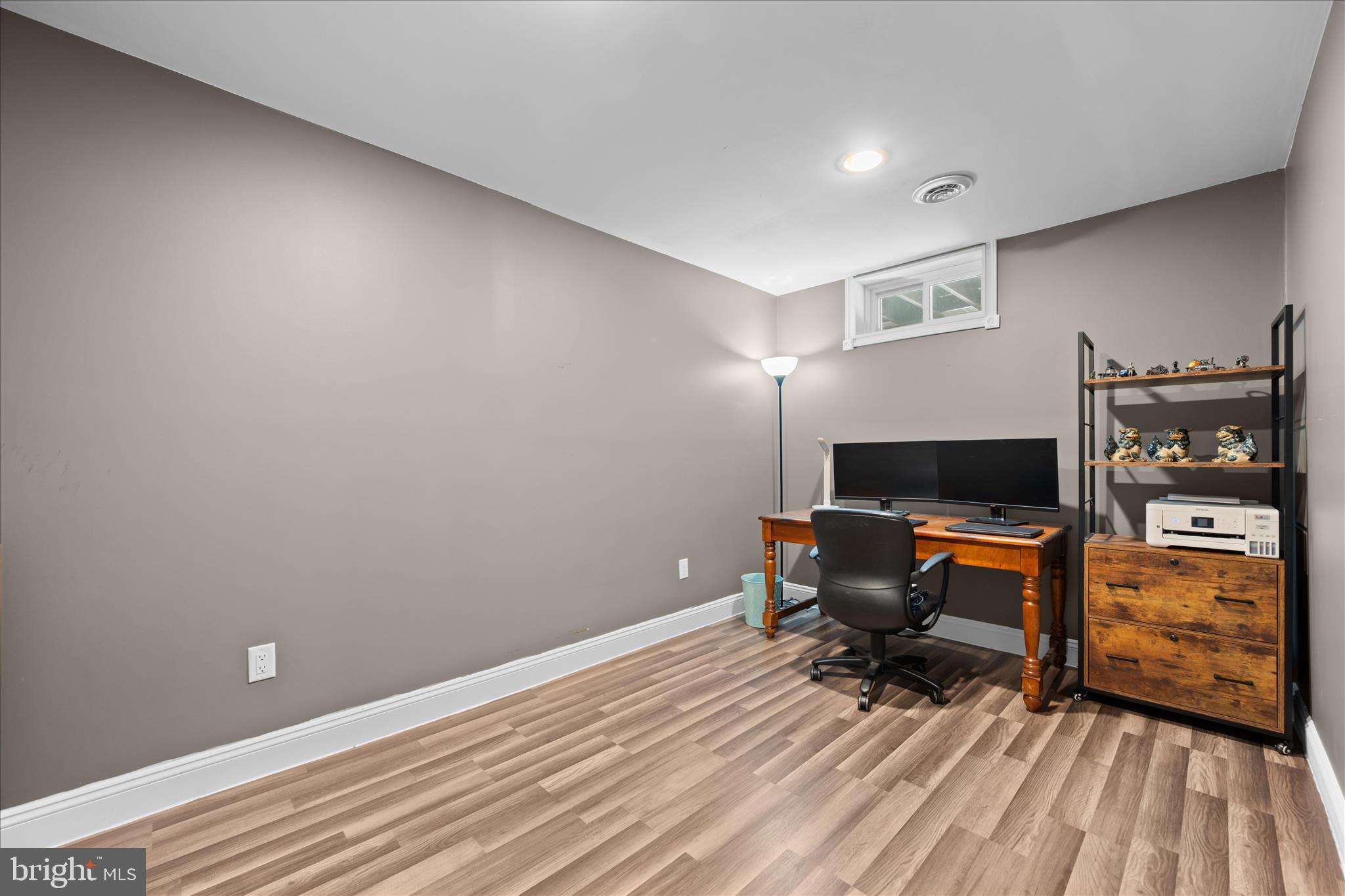 ROYAL OAKS - Residential