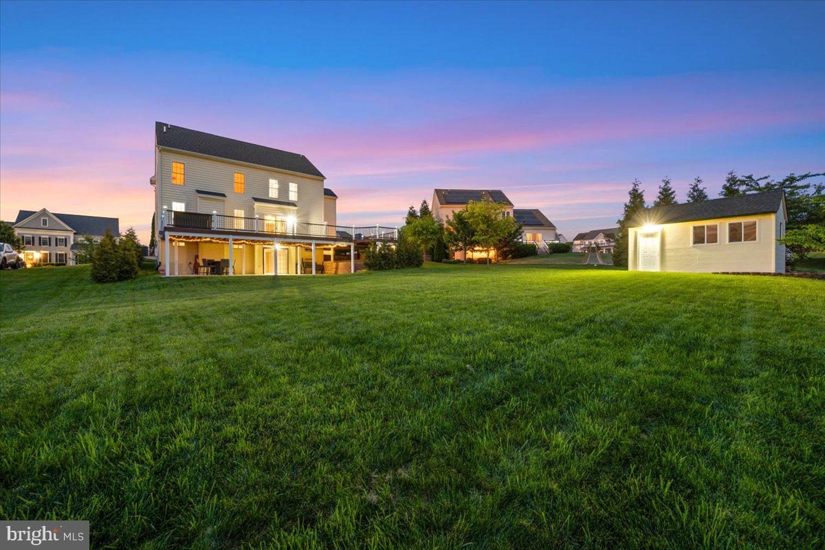 ROYAL OAKS - Residential