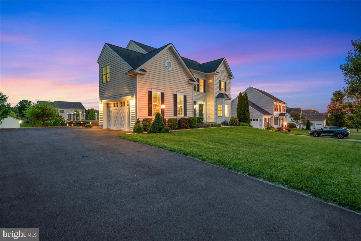 ROYAL OAKS - Residential
