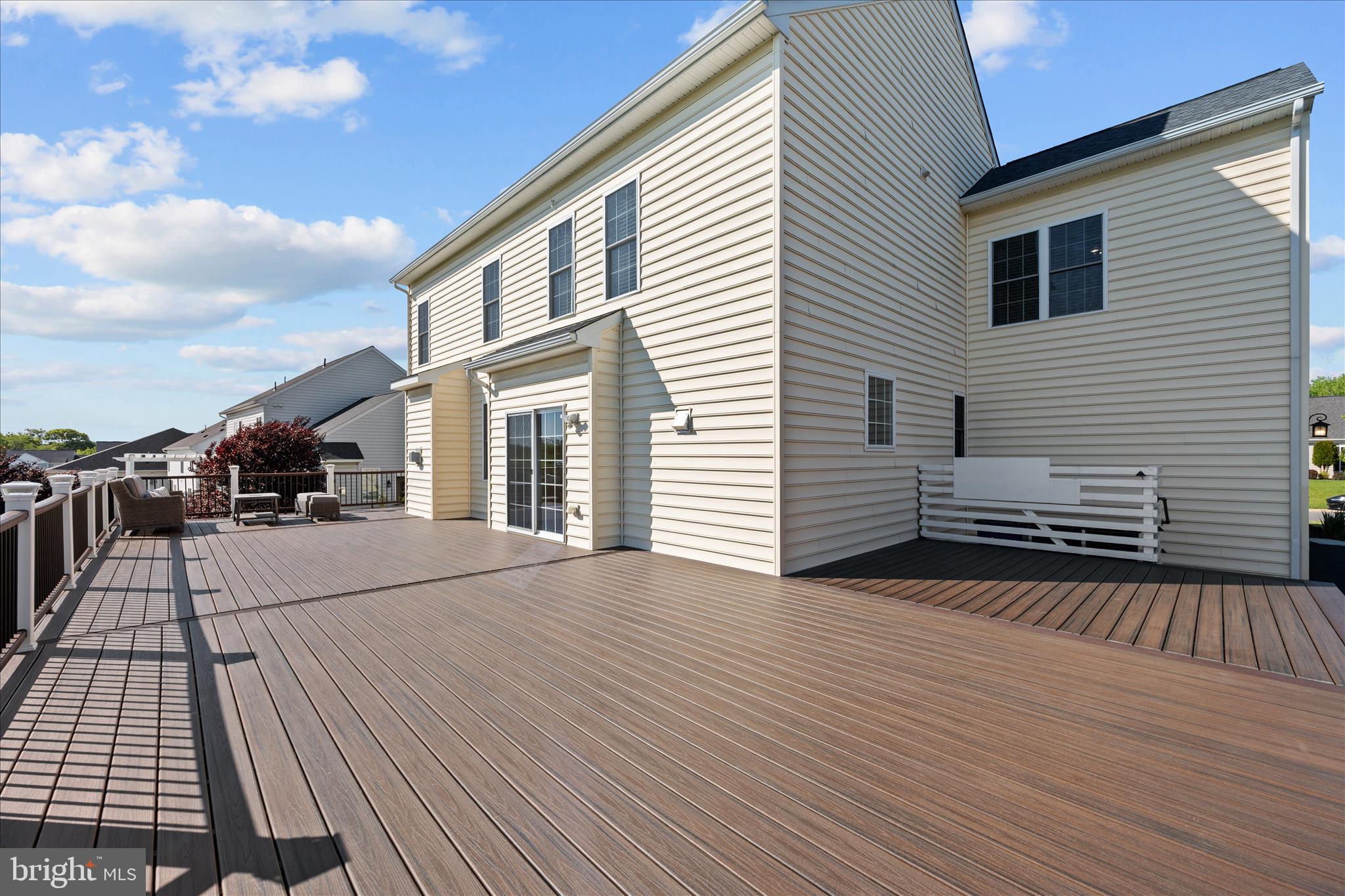 ROYAL OAKS - Residential
