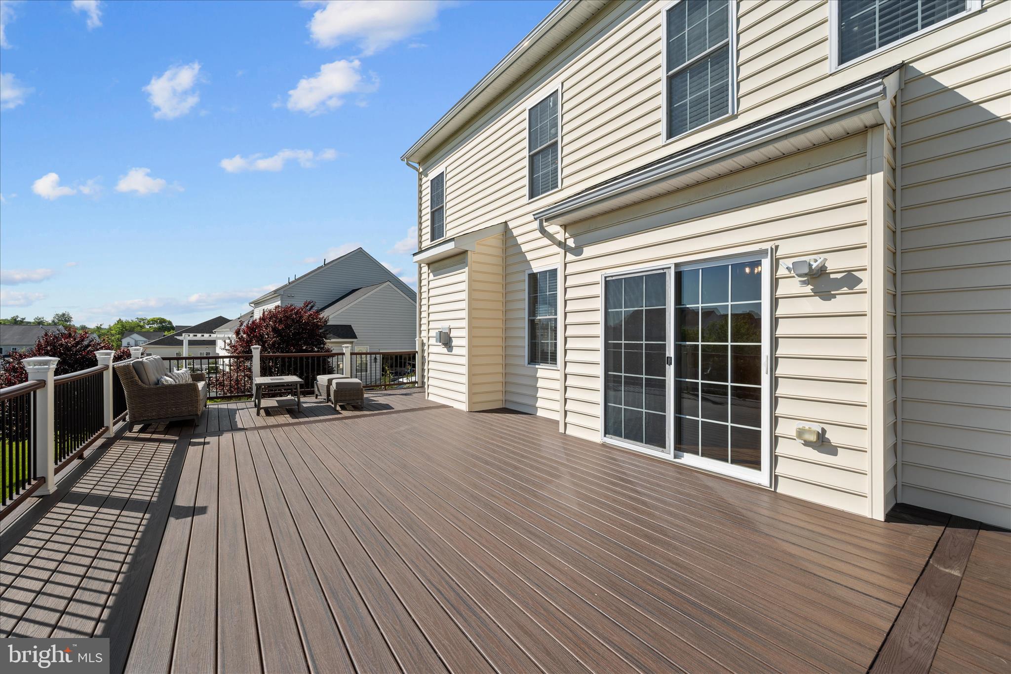 ROYAL OAKS - Residential