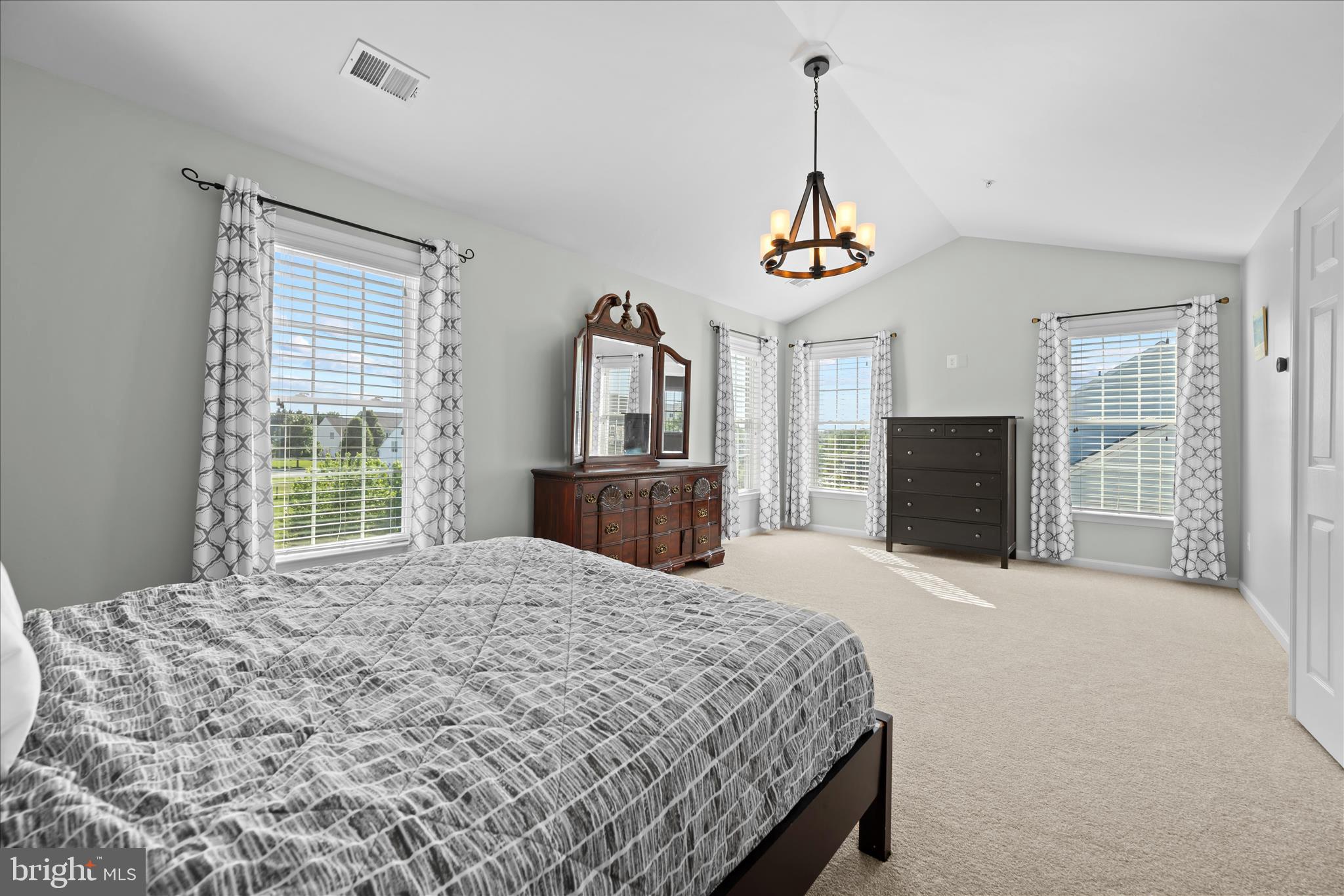 ROYAL OAKS - Residential