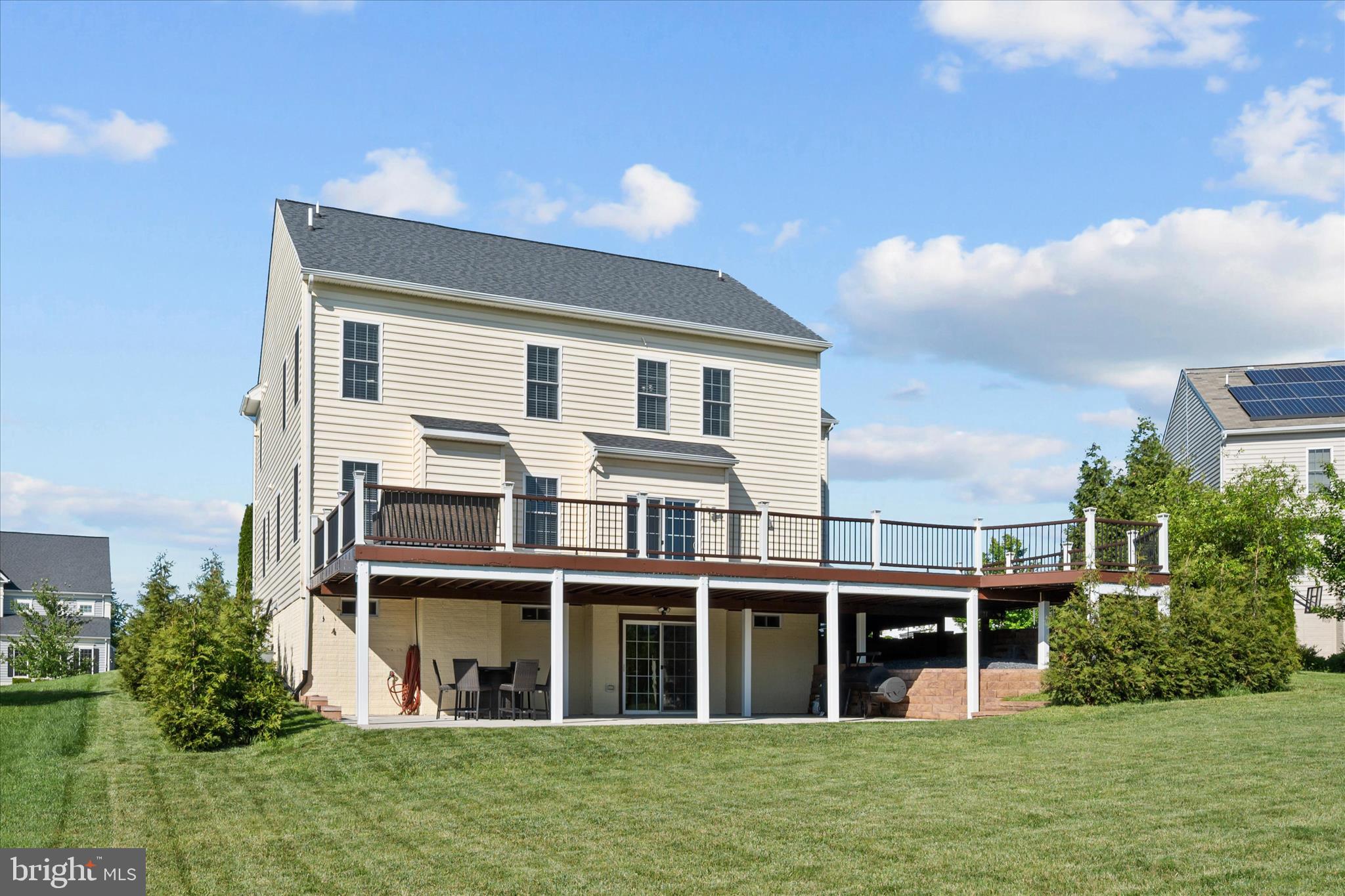 ROYAL OAKS - Residential