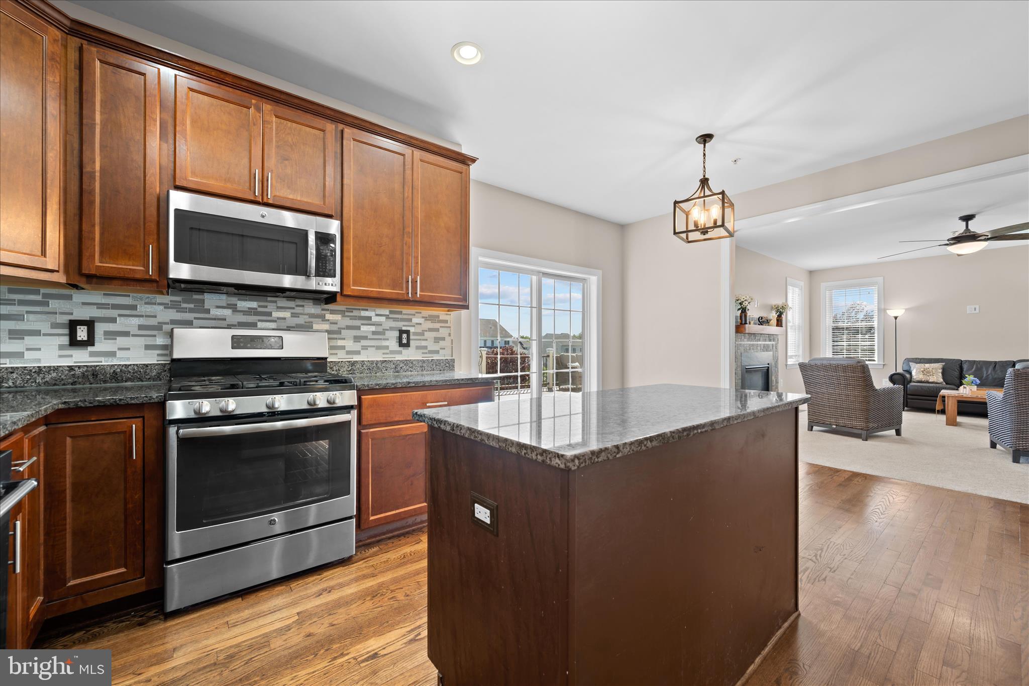 ROYAL OAKS - Residential