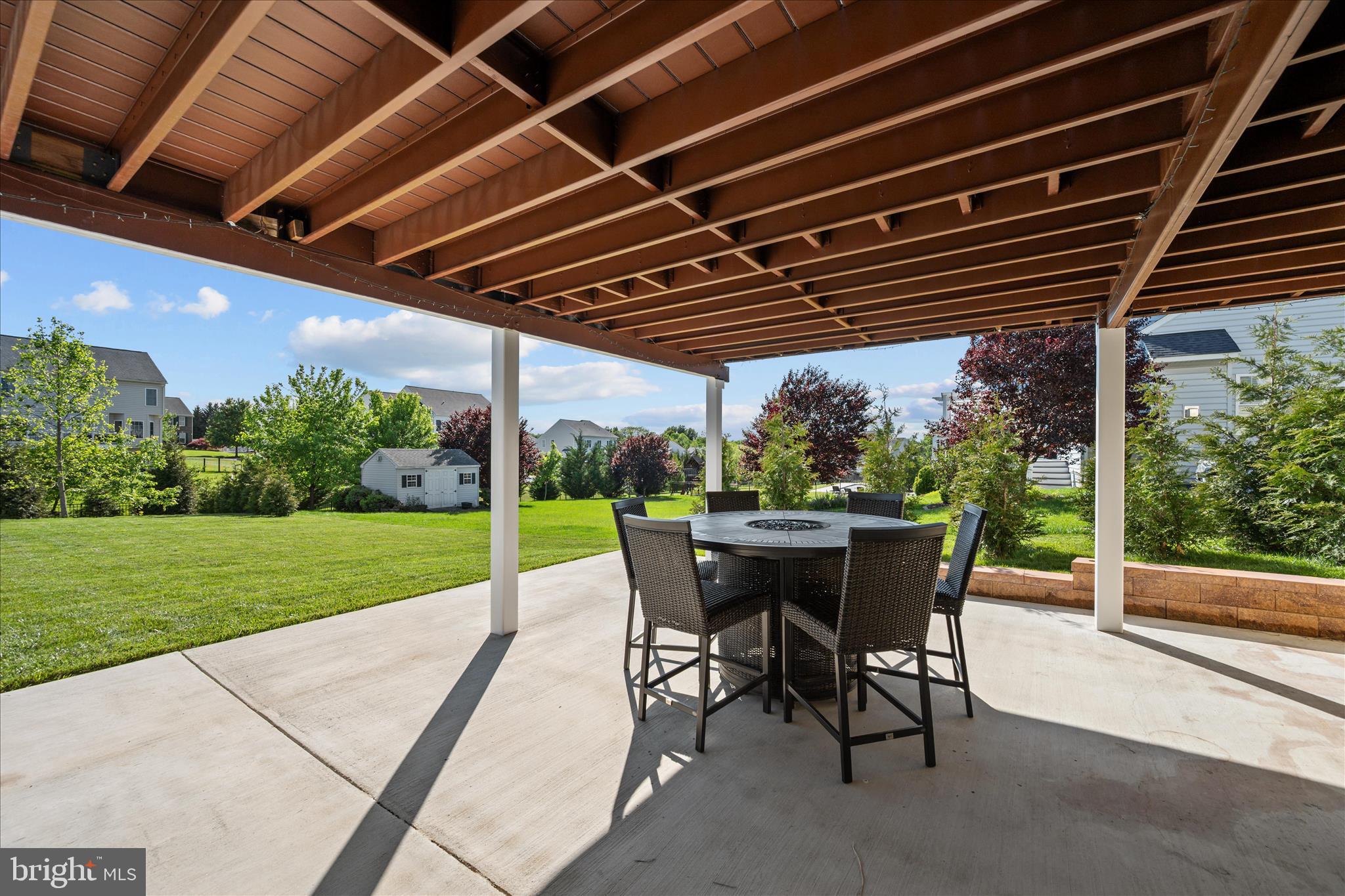 ROYAL OAKS - Residential