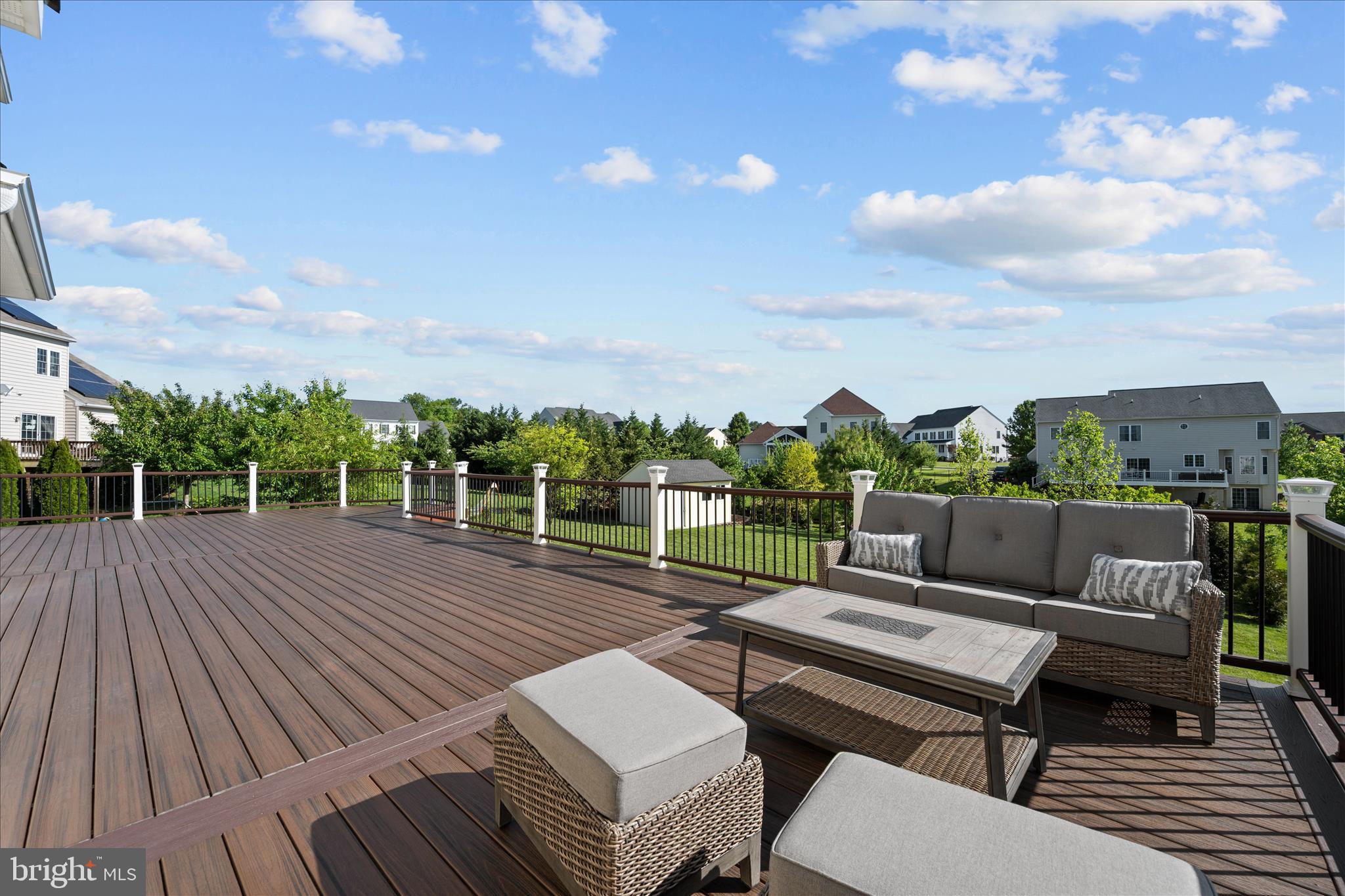 ROYAL OAKS - Residential