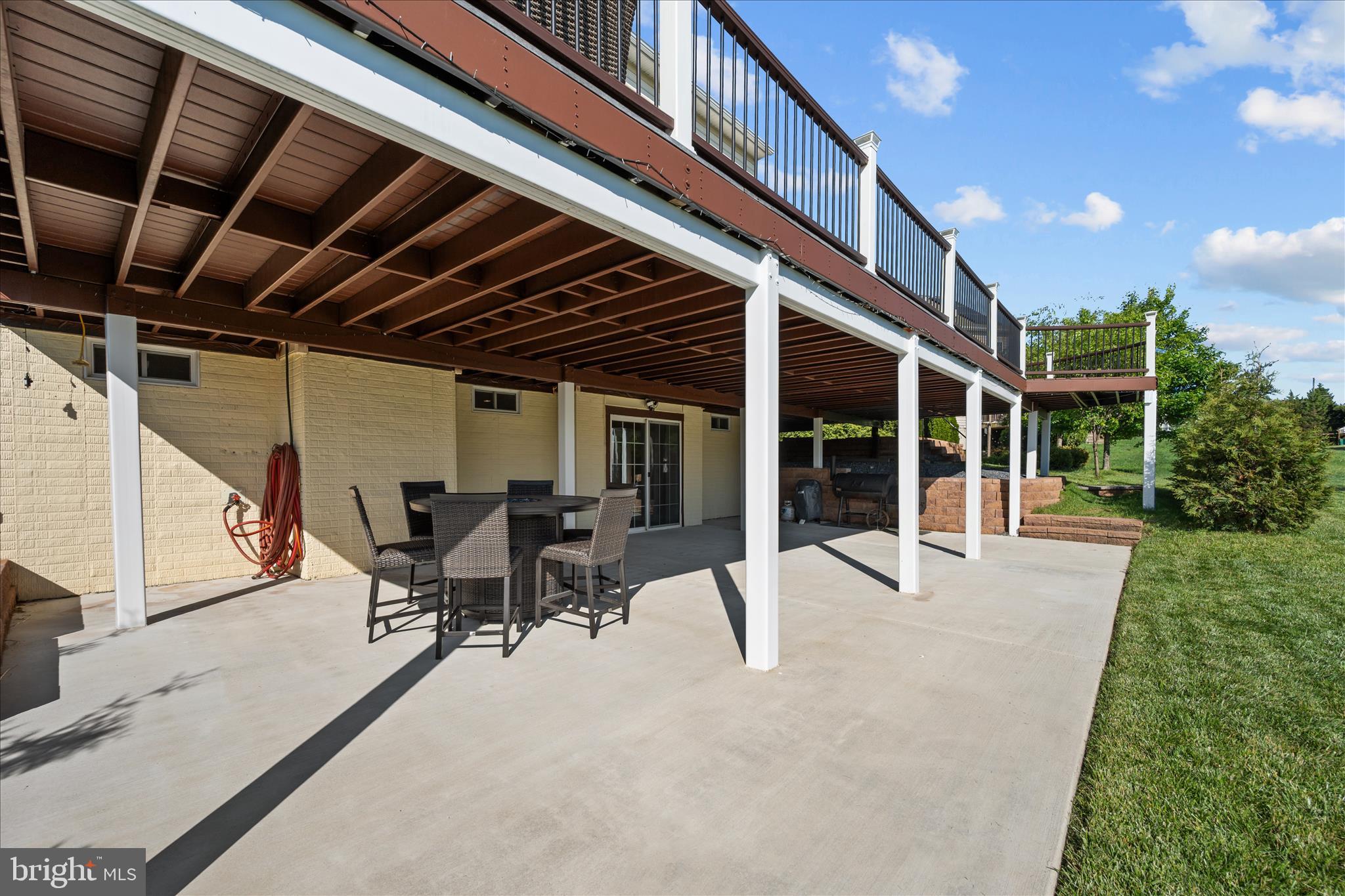ROYAL OAKS - Residential