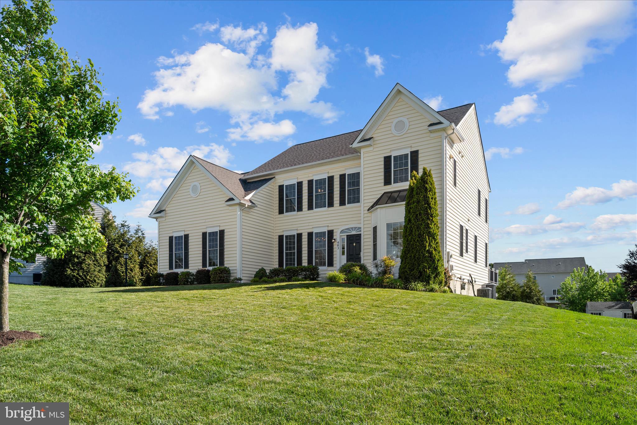 ROYAL OAKS - Residential