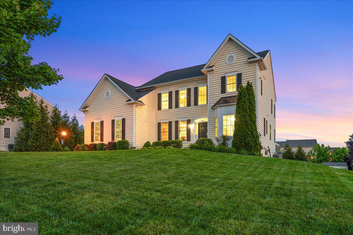 ROYAL OAKS - Residential