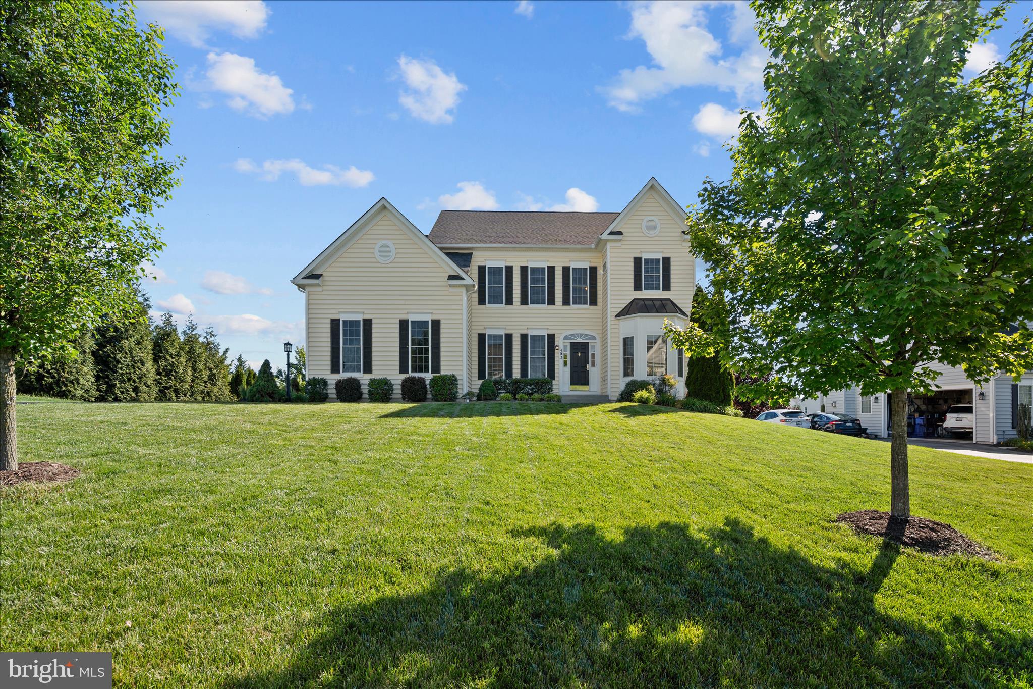 ROYAL OAKS - Residential