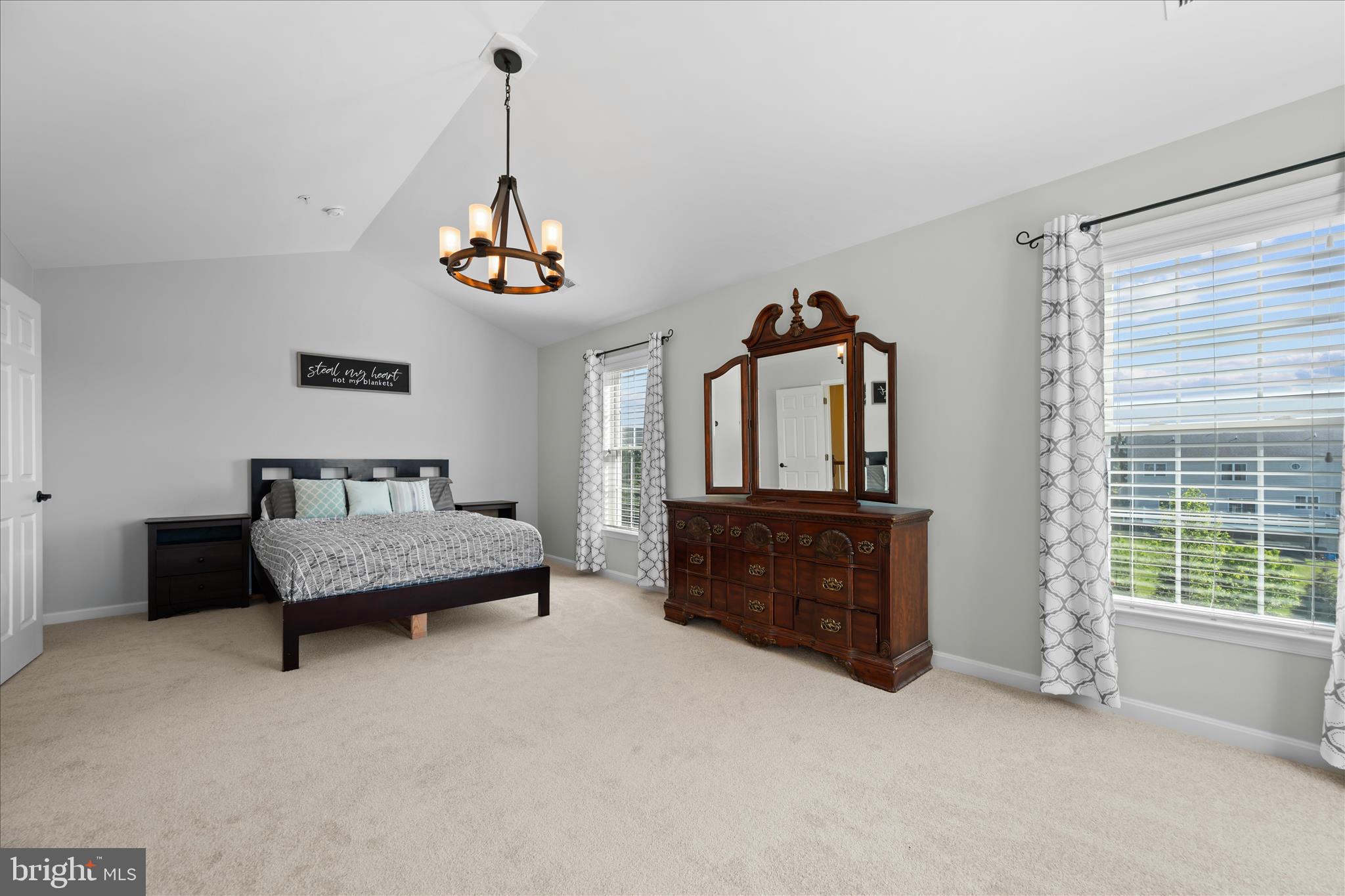 ROYAL OAKS - Residential