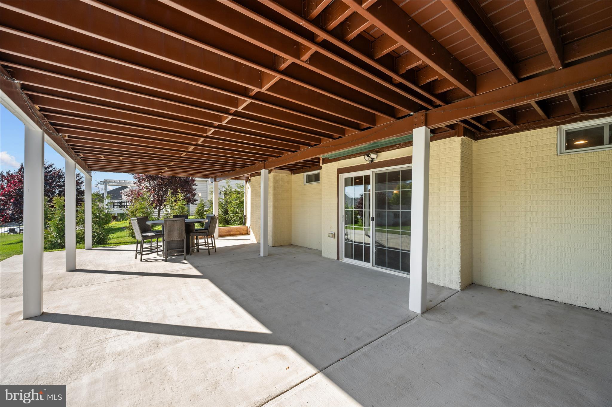 ROYAL OAKS - Residential