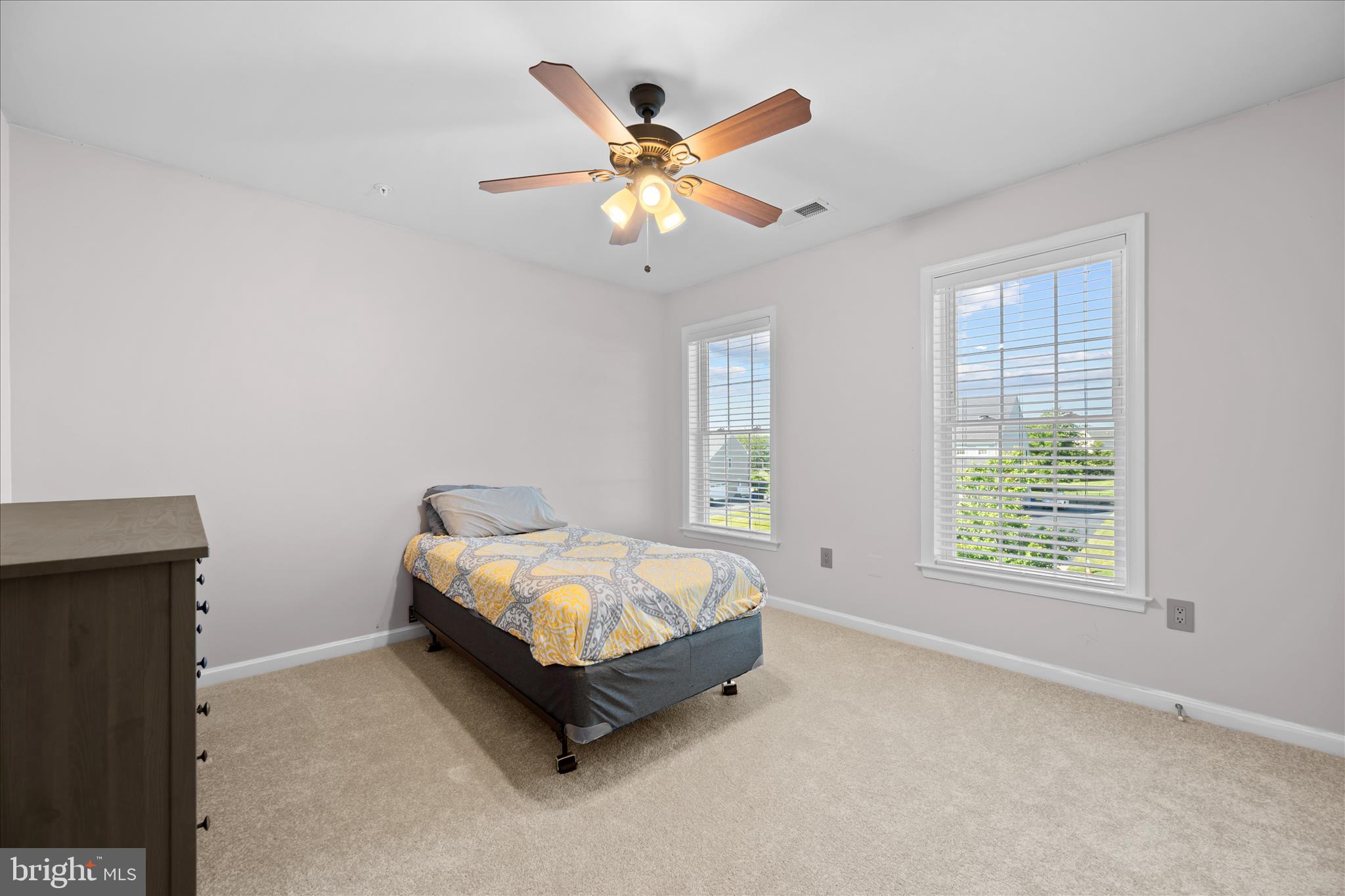 ROYAL OAKS - Residential