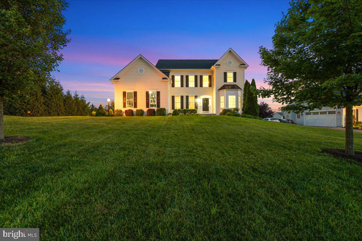 ROYAL OAKS - Residential