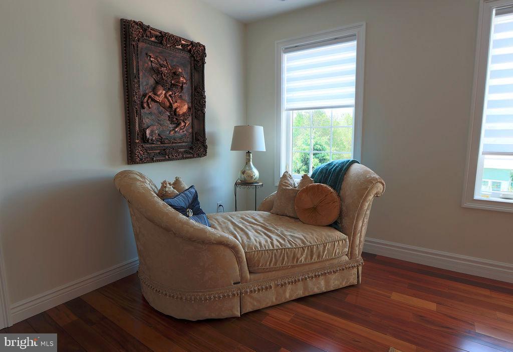 WASHINGTON CROSSING - Residential