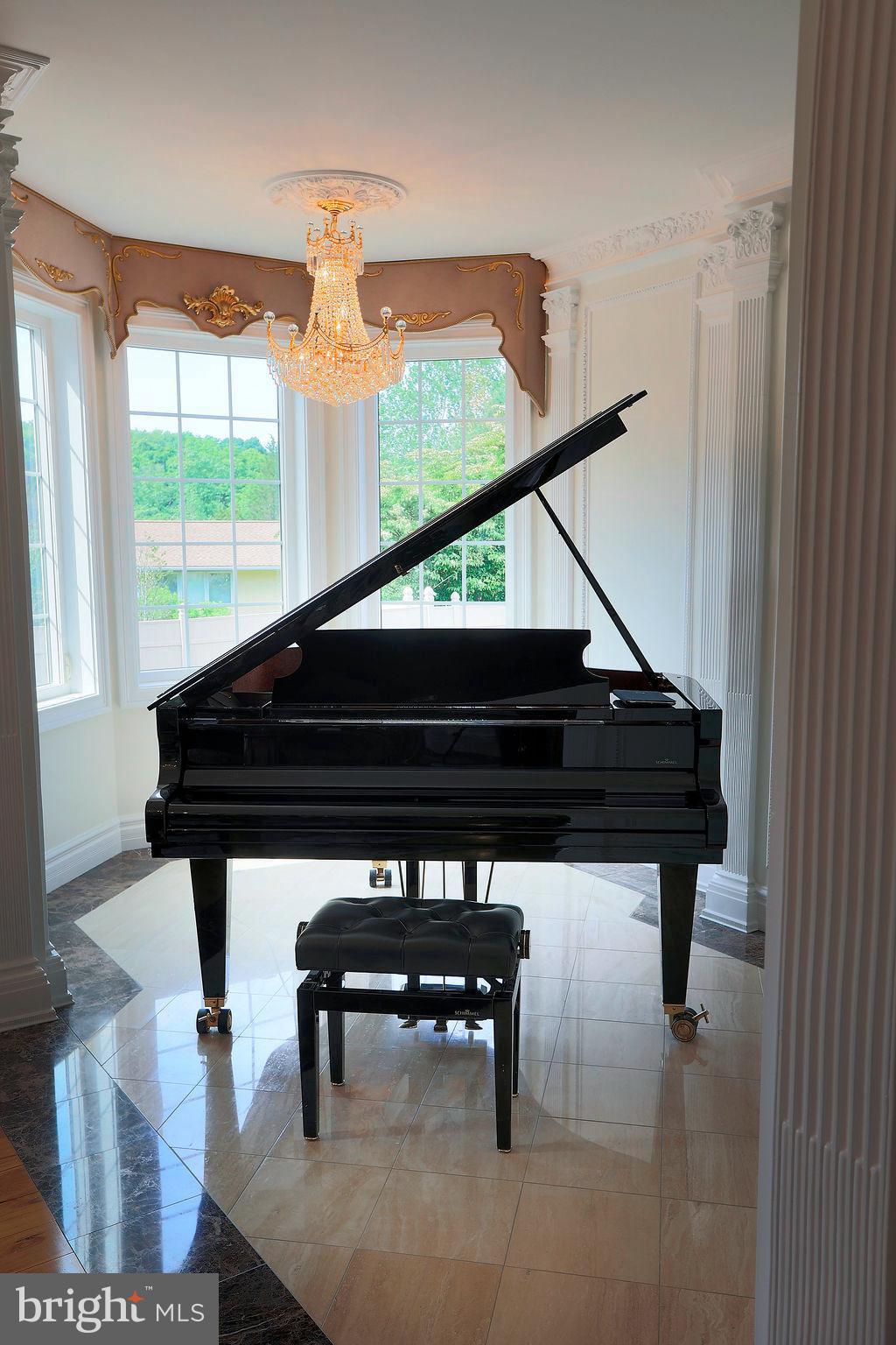 WASHINGTON CROSSING - Residential