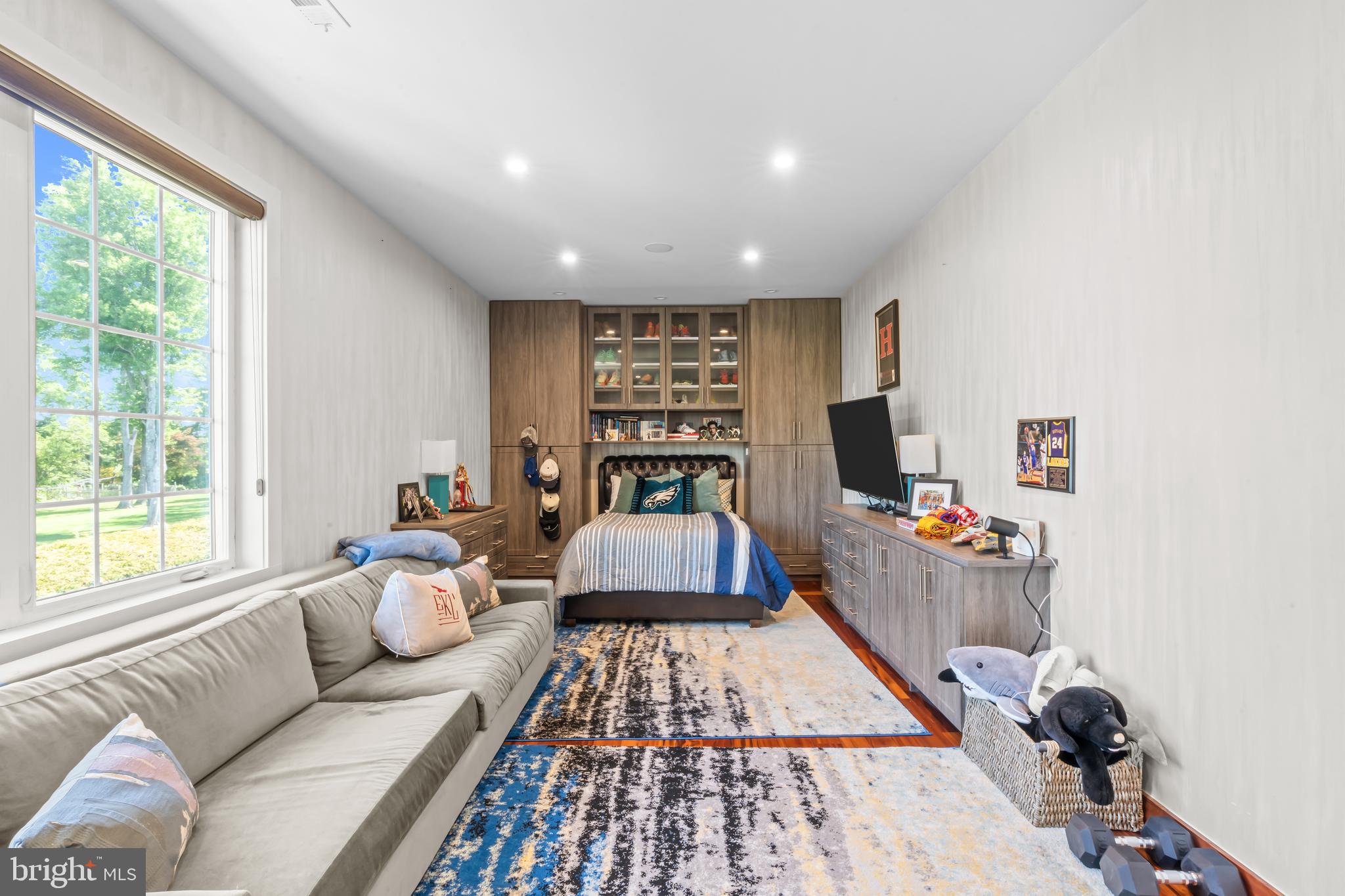 WASHINGTON CROSSING - Residential