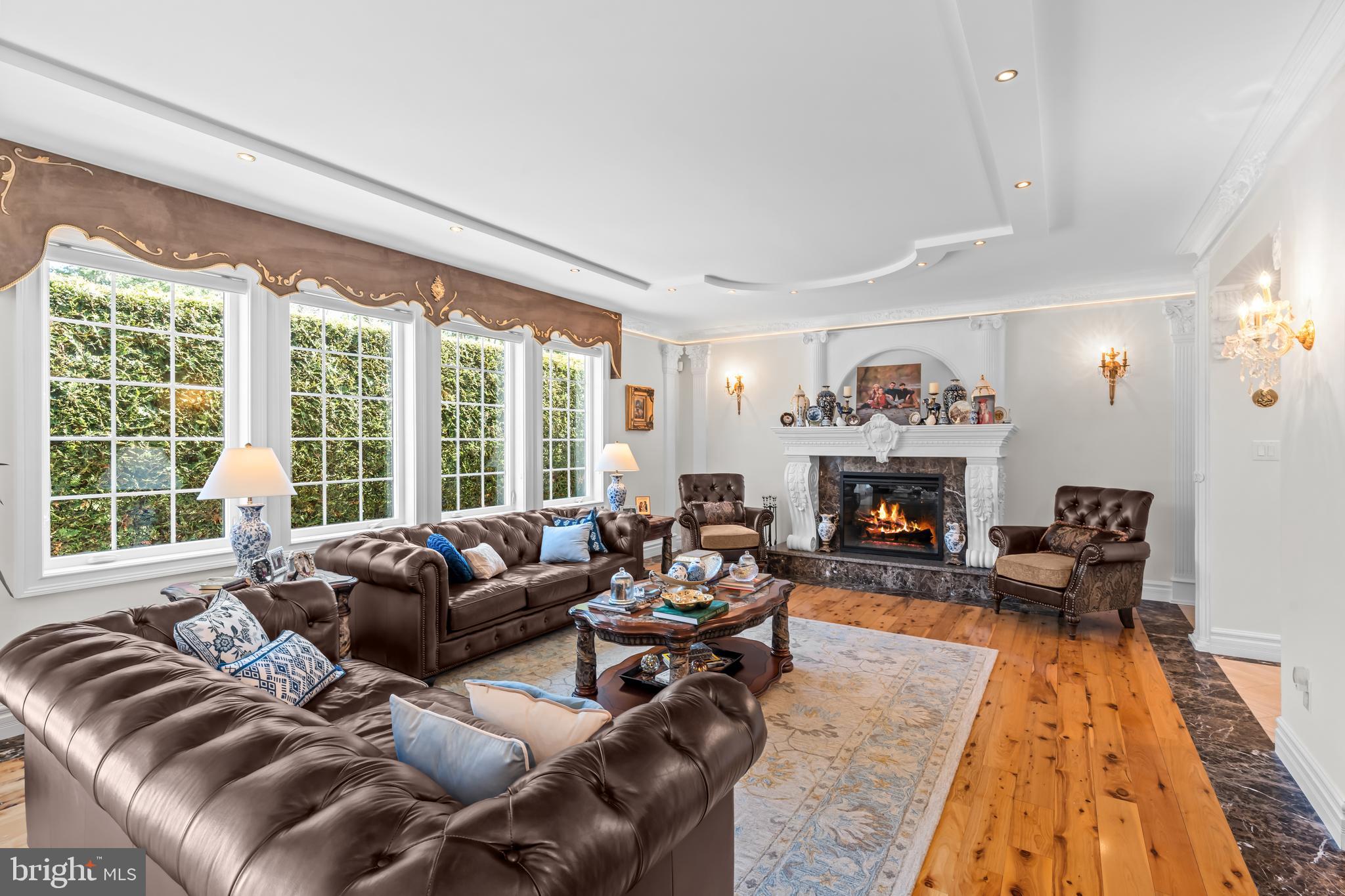 WASHINGTON CROSSING - Residential