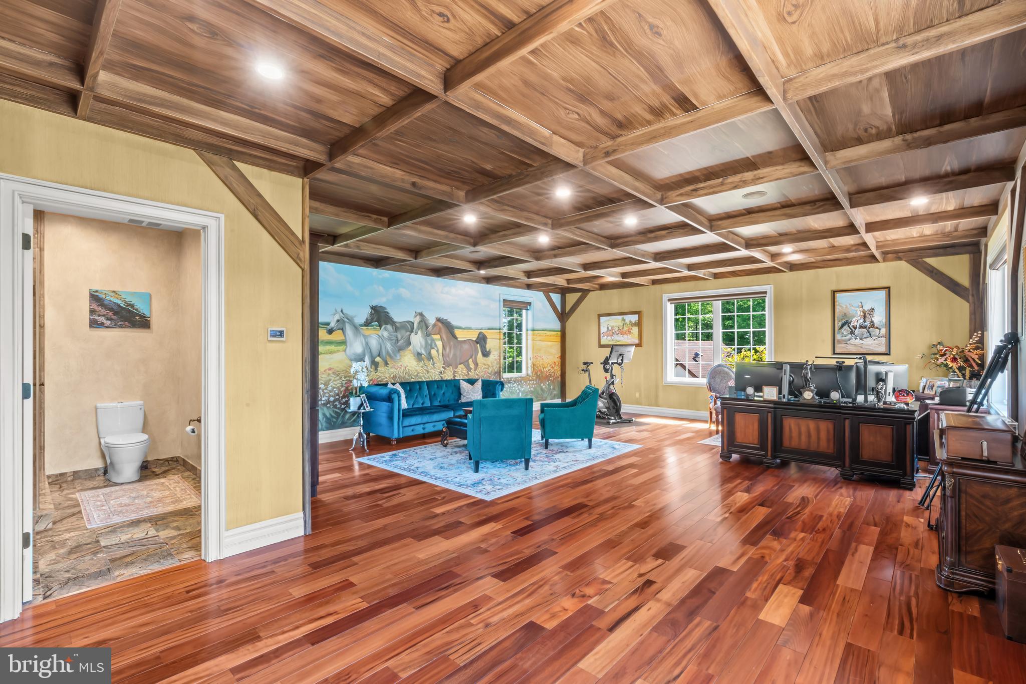 WASHINGTON CROSSING - Residential