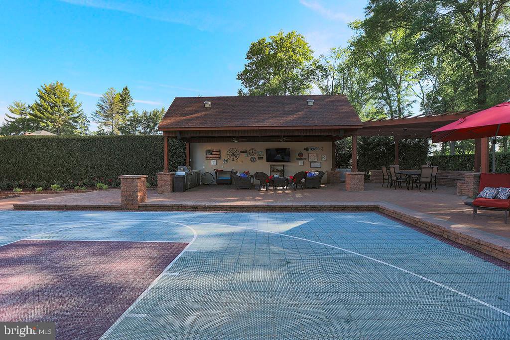 WASHINGTON CROSSING - Residential