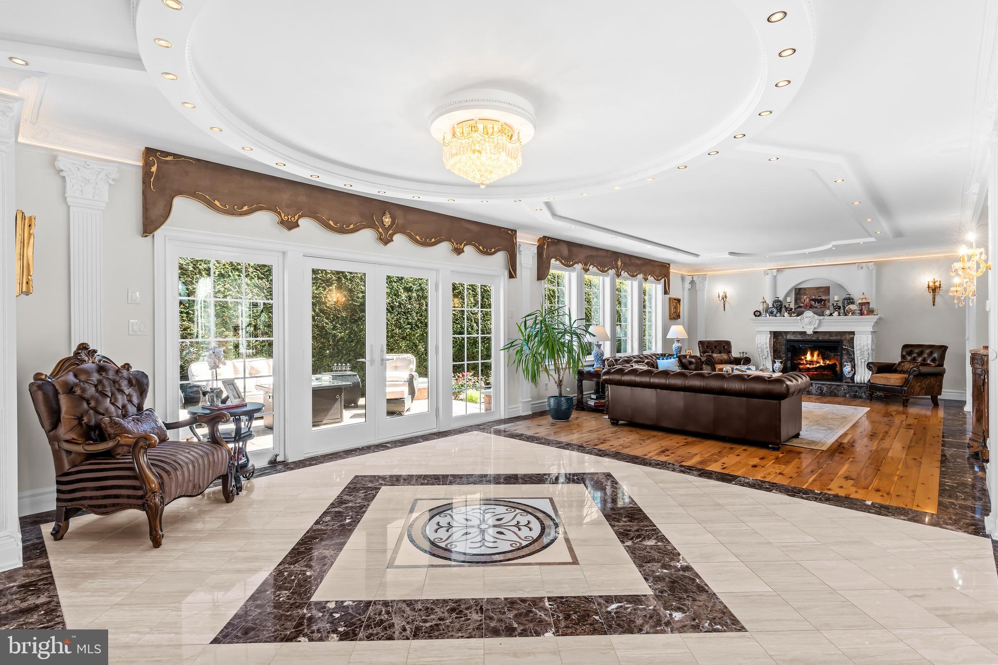 WASHINGTON CROSSING - Residential