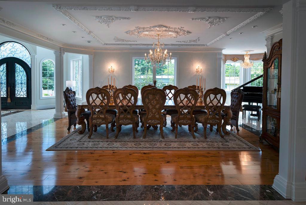 WASHINGTON CROSSING - Residential