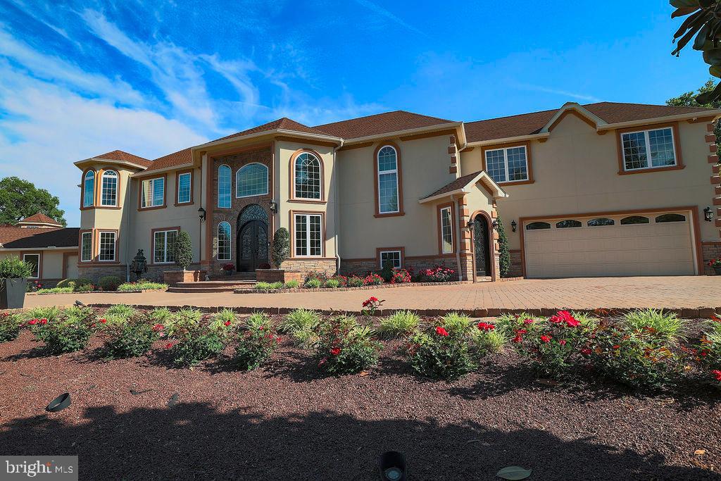 WASHINGTON CROSSING - Residential