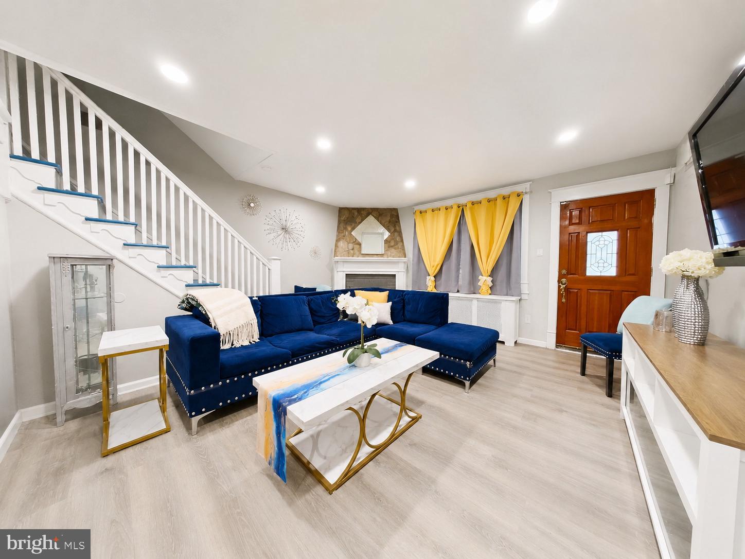 FRANKFORD - Residential