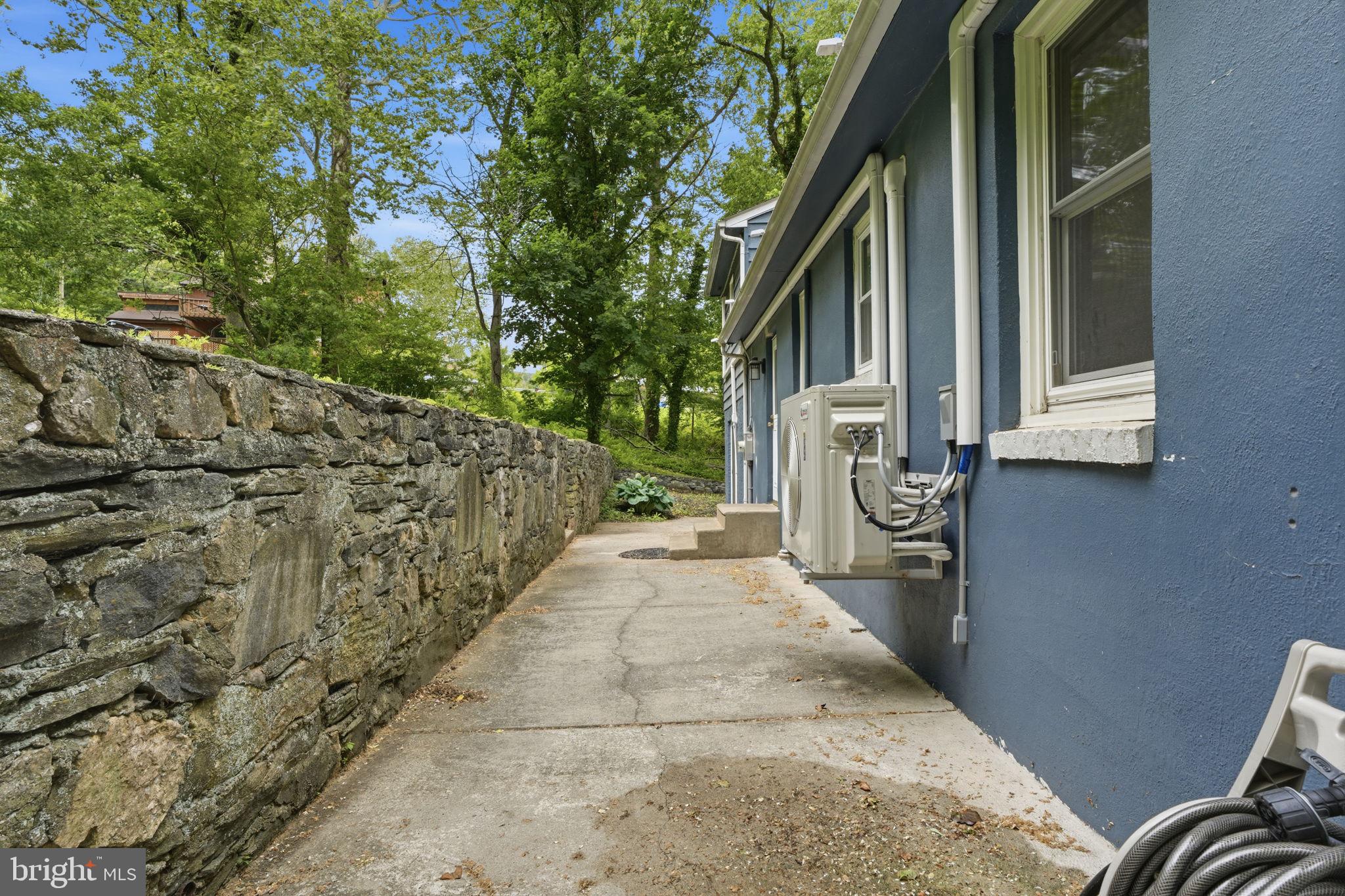 BELMONT HILLS - Residential