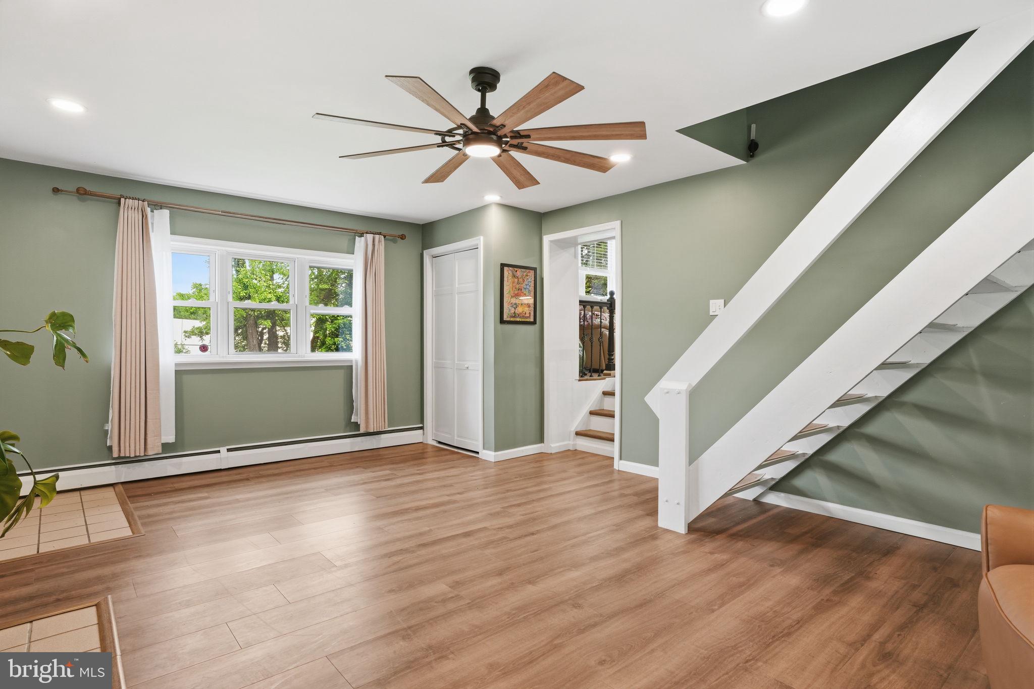 BELMONT HILLS - Residential