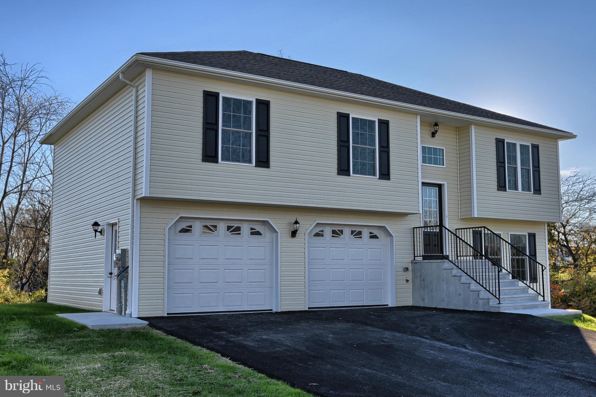 NORTH NEWTON HILLS - Residential