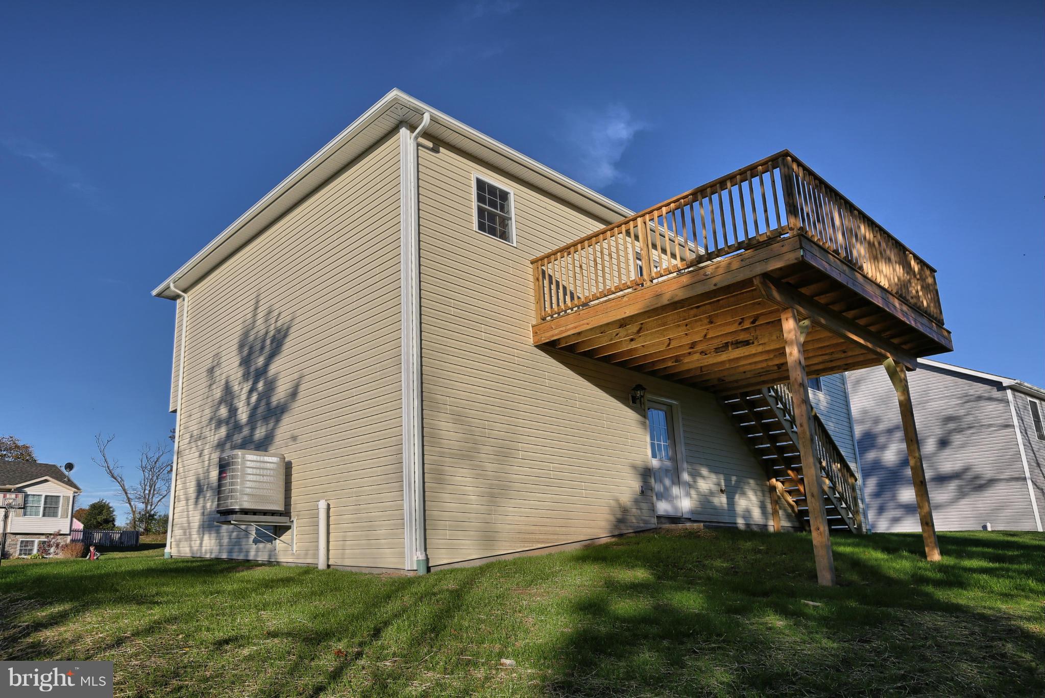 NORTH NEWTON HILLS - Residential