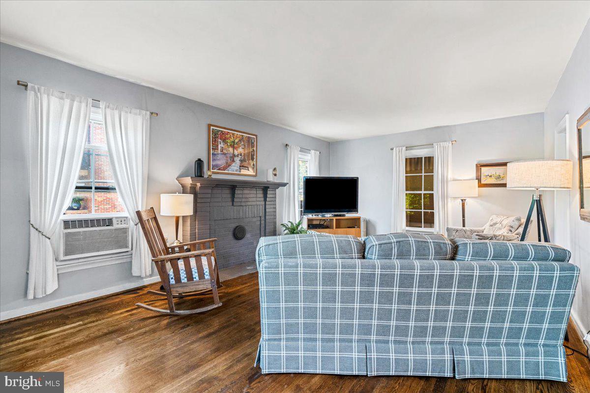 DOWNTOWN FREDERICK - Residential