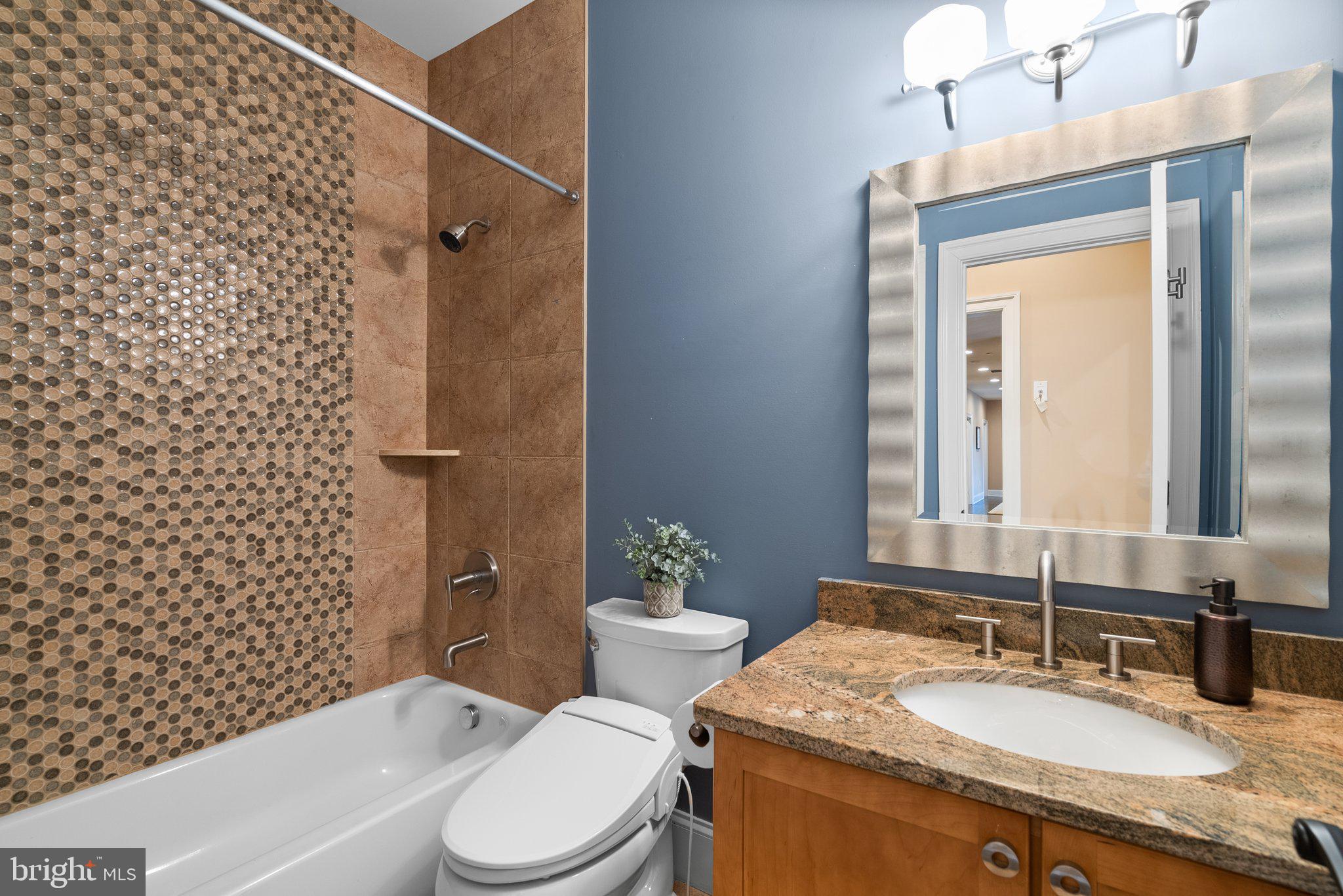 GLEN MILL KNOLLS - Residential