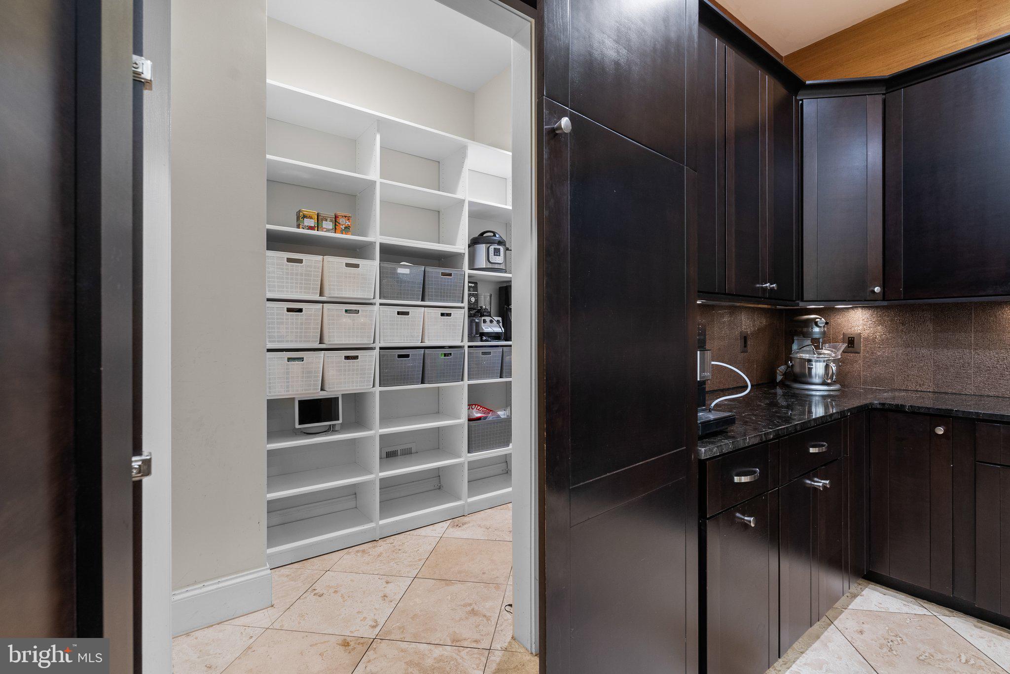 GLEN MILL KNOLLS - Residential