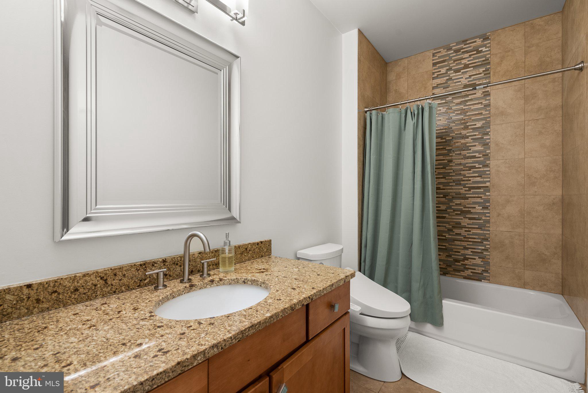 GLEN MILL KNOLLS - Residential